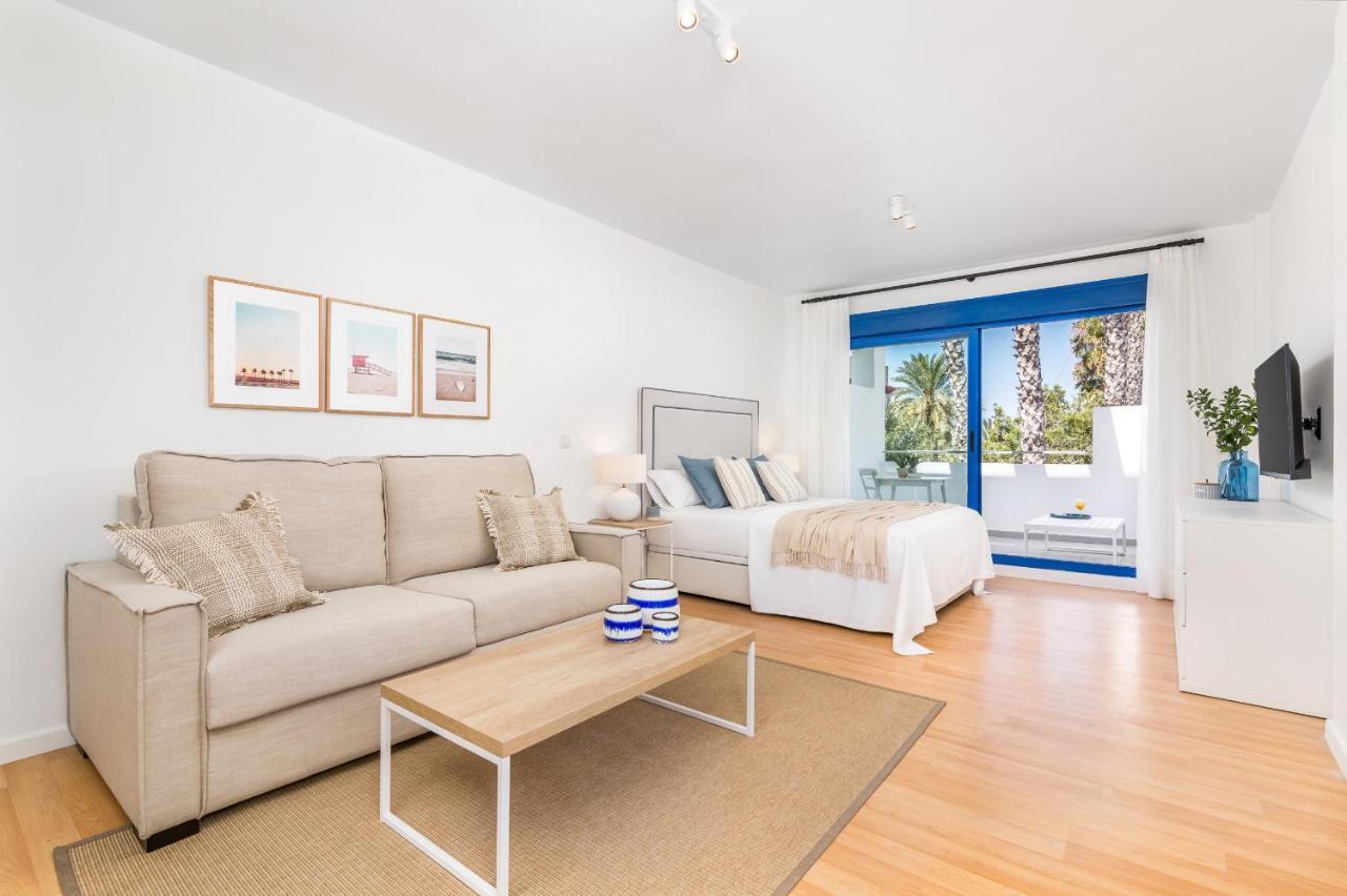 Iloftmalaga Playa De Pedregalejo Apartment Luaran gambar