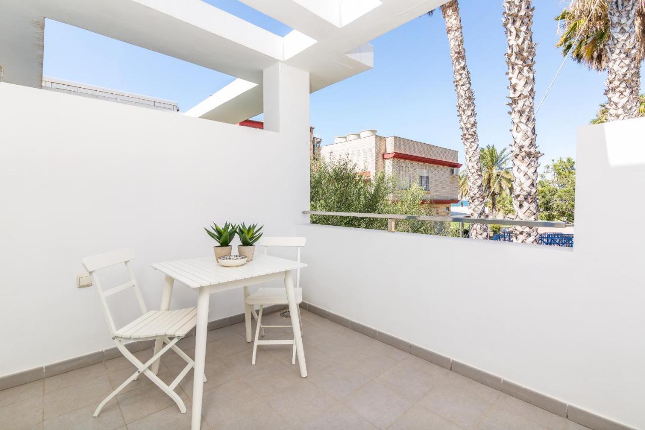 Iloftmalaga Playa De Pedregalejo Apartment Luaran gambar